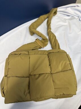 Quilted Puffer Crossbody Bag in Olive